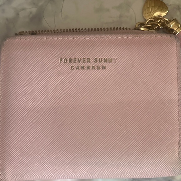 Forever 21 Light Pink Wallet with Gold Accents - Picture 1 of 2